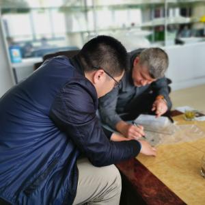 热烈欢迎国外客户参观江苏英特派奇并洽谈合作